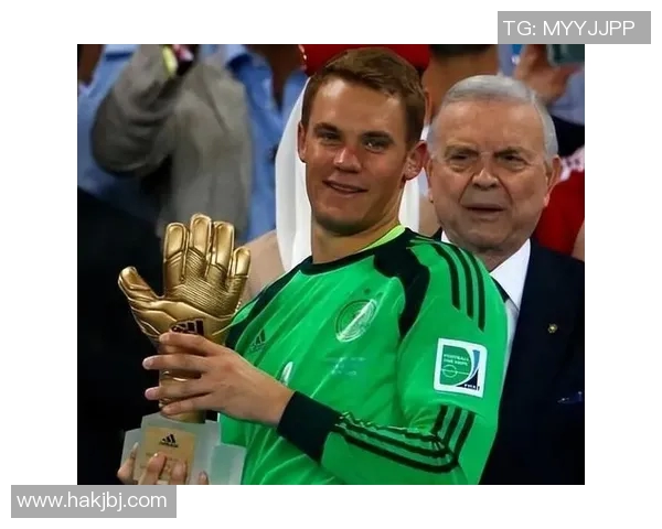 诺伊尔：从守门员到传奇，探寻足球世界的铁血精神与无畏勇气