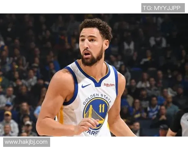 高诗岩：从青涩新星到篮球场上的闪耀巨星之路