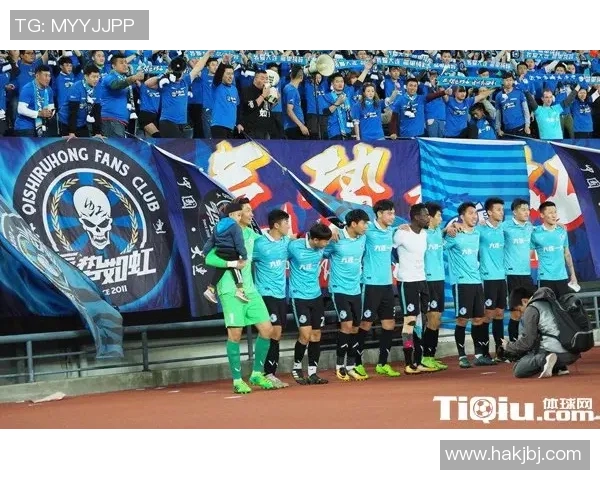 卓尔迎战黑龙江全力争胜展现球队实力与斗志