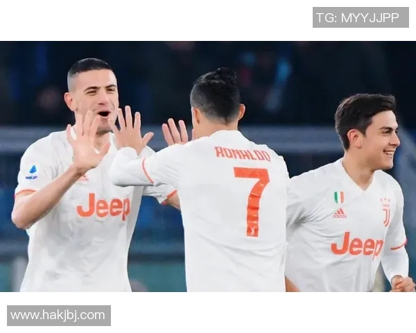 努涅斯在赛场上的崛起与挑战解析：从新星到顶级前锋的成长之路